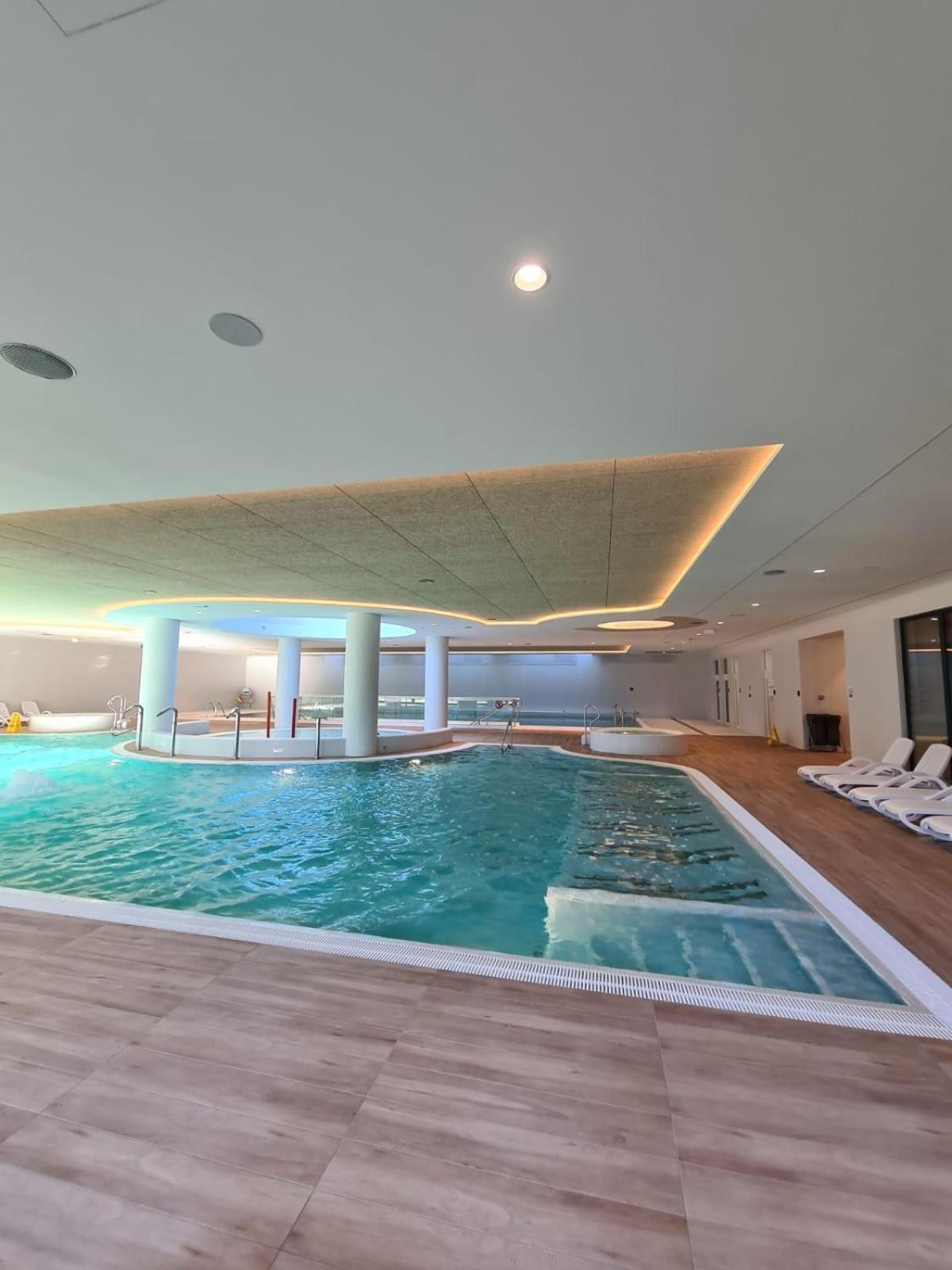 Pinea Sky Premium Apartament Z Widokiem Na Morze Ze Spa I Basenem Przy Plazy Pobierowo Eksteriør bilde